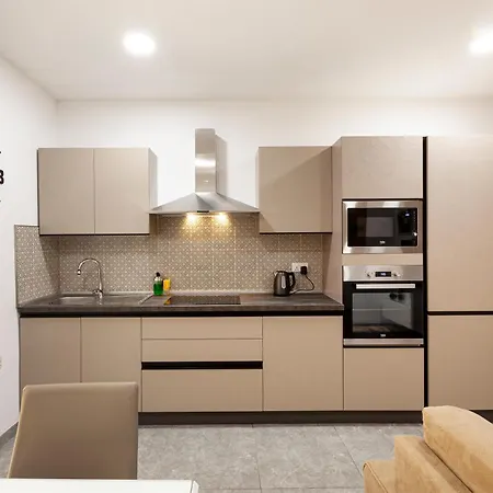 Apartment Modern & Lovely - Prime Location