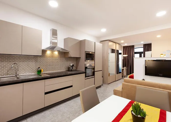 Modern & Lovely - Prime Location * Saint Julian's