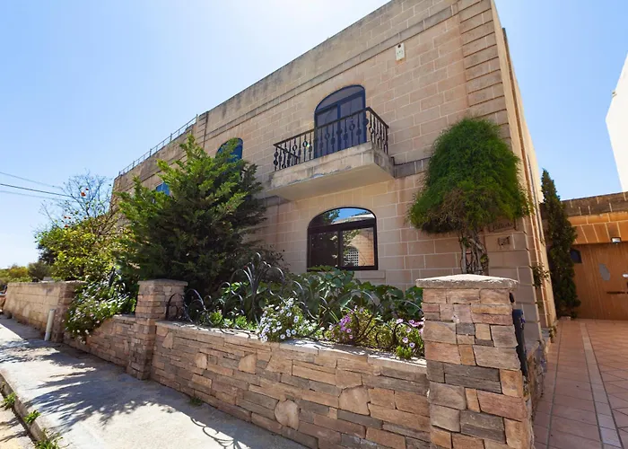 Modern & Lovely - Prime Location Daire Saint Julian's