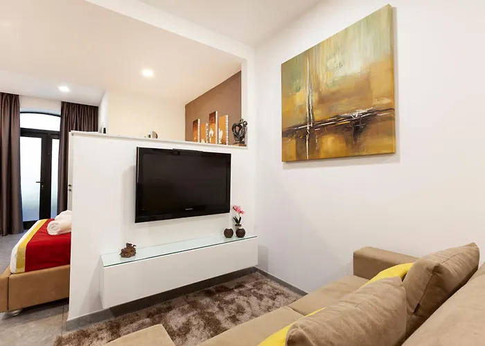 Modern & Lovely - Prime Location Daire *